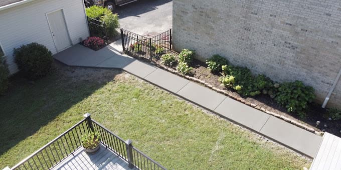 /images/sidewalkServiceCard.jpg